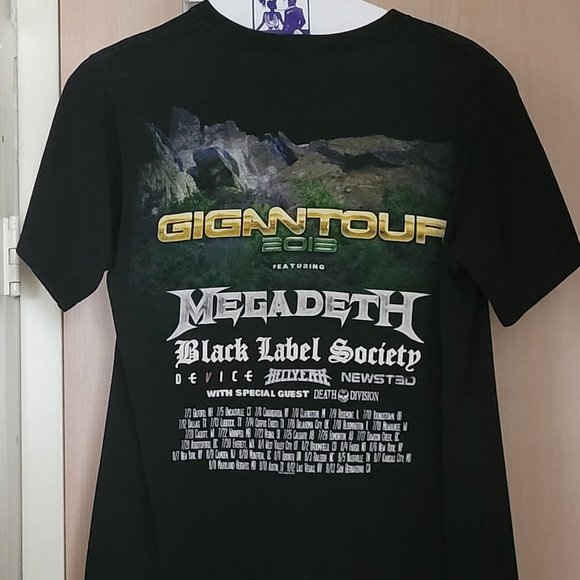 GENTLY USED, 2013 MEGADEATH GIGANTOUR CONCERT SHIRT, SMALL!!! - Picture 3 of 4